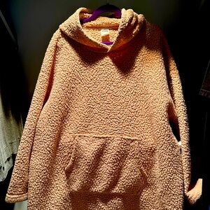 Oversized pink Snuggie